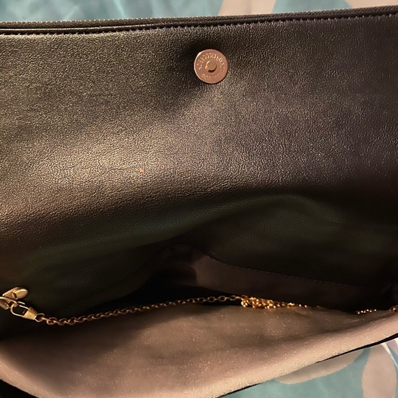 Couch - Picture 4 of 5